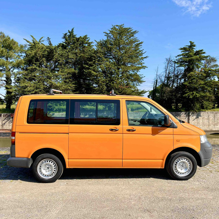 VW T5 2007 1.9tdi vue de côté