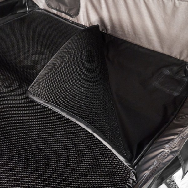 Sous-matelas noir anti-condensation Wild Land 3D mesh dans tente de toit Wild Land