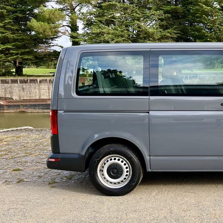 204 T03498 T6 Volkswagen Transporter L1H1 gris