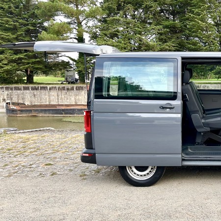 204 T03498 T6 Volkswagen Transporter porte latérale gris