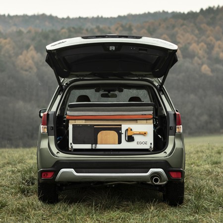 EGOE Nestbox Camper 200 dans Subaru Forester vue de l'arrière