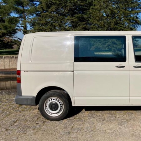 183 T19888 Volkswagen Transporter semi-tôlé Vue latérale