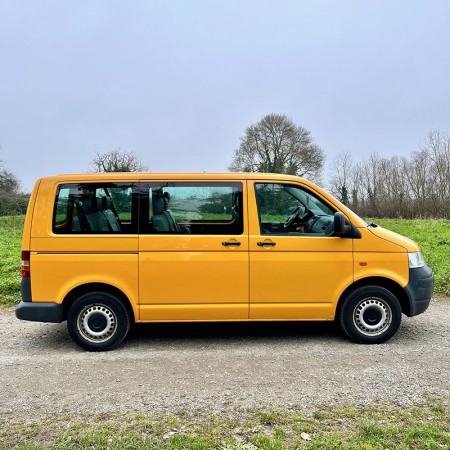 245 VW T5 jaune 1re main 1.9Tdi 84cv châssis court